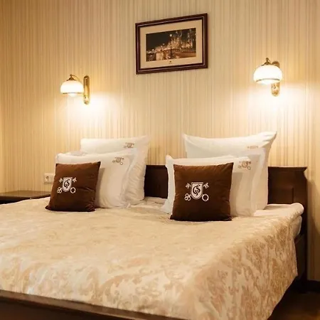 & Hotel