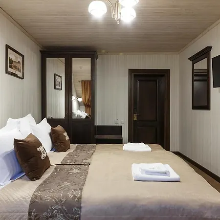 & Hotel